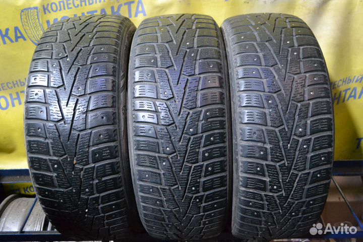 Roadstone Winguard WinSpike 215/55 R17
