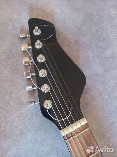 Электрогитара Тоника