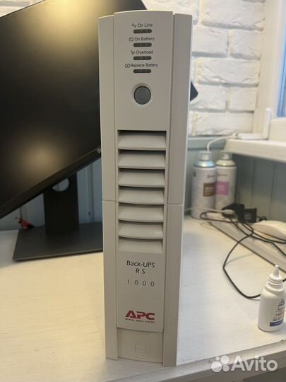 Ибп APC back-upc RS 1000