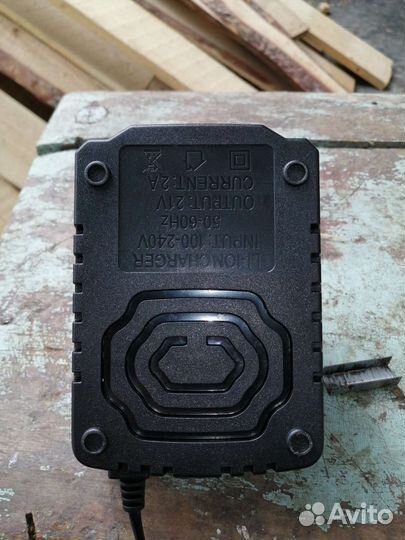 Зарядное устройство для литий ионных батарей