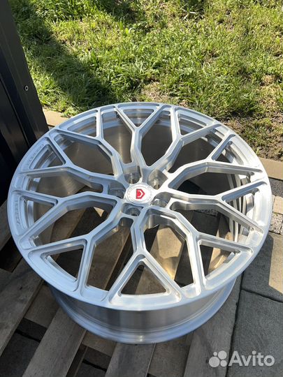 Кованые диски R22 Vossen Li L7 Li L9