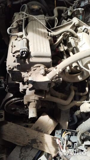 Двигатель G13B