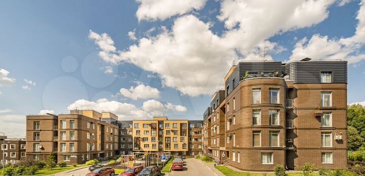 2-к. квартира, 70,8 м², 2/5 эт.