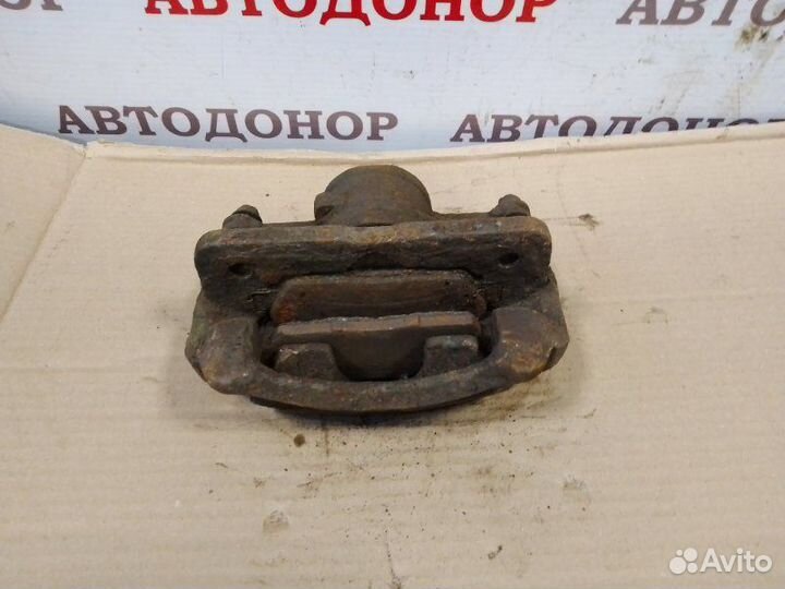 Суппорт тормозной передний правый Honda Accord 2.0