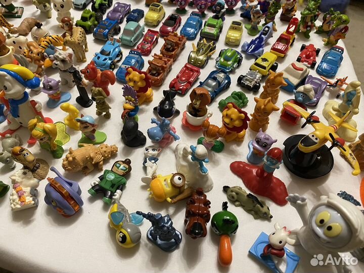 Игрушки из киндера пакетом