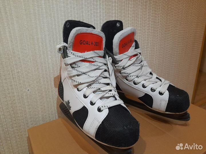 Коньки хоккейные 38 размер