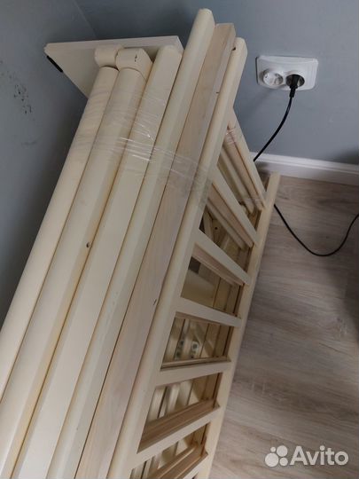 Детская кровать качалка с маятником