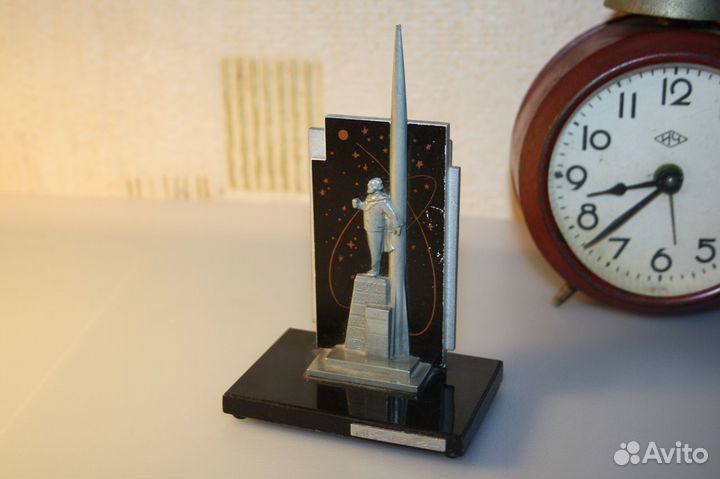 Подстаканник ссср. Циолковский