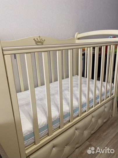 Детская кроватка