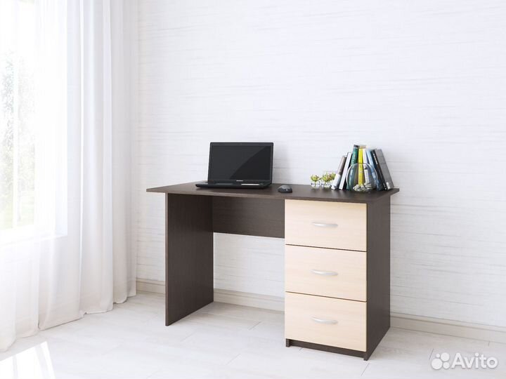 Стол письменный