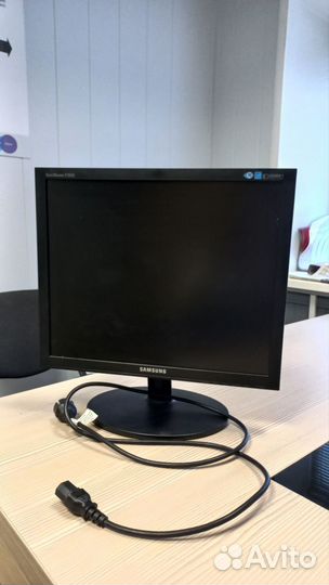 Монитор Samsung SyncMaster E1920NR 19