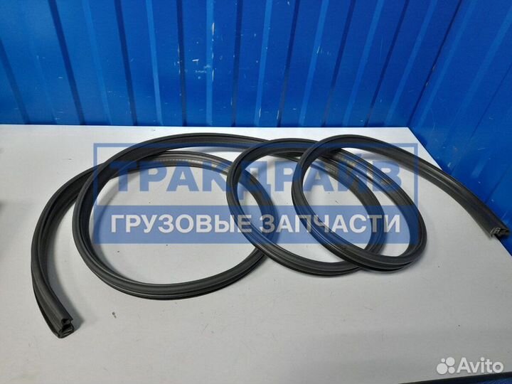 Уплотнитель двери Ман Ф2000