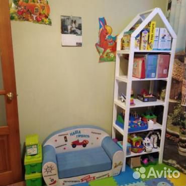 Детский стеллаж домик