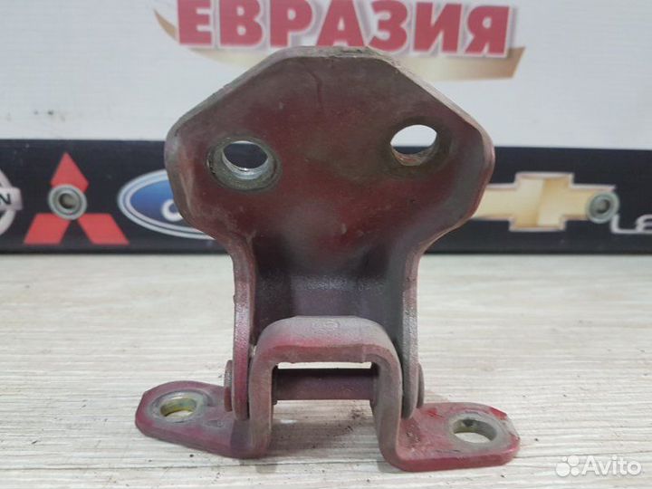 Петли двери передние правые Mazda Premacy cpew FS