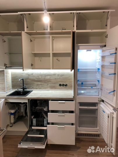 Кухня от производителя белая с деревом