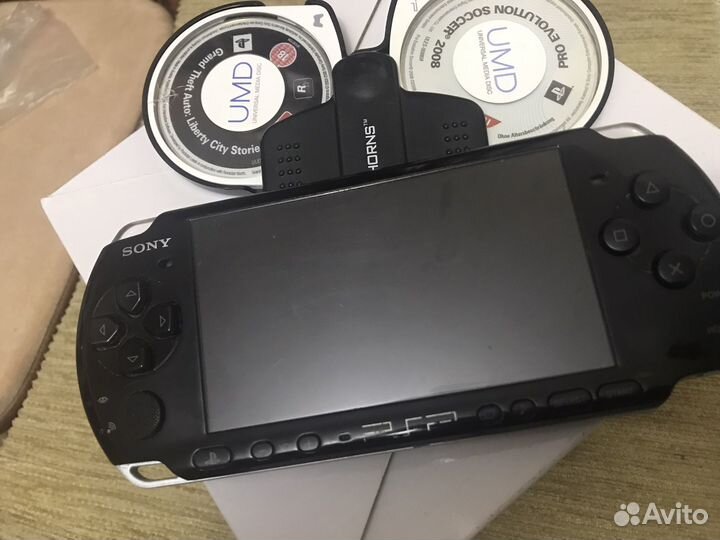 Sony psp и две игры
