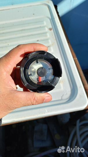 Крышка б/б с уровнем в лодку