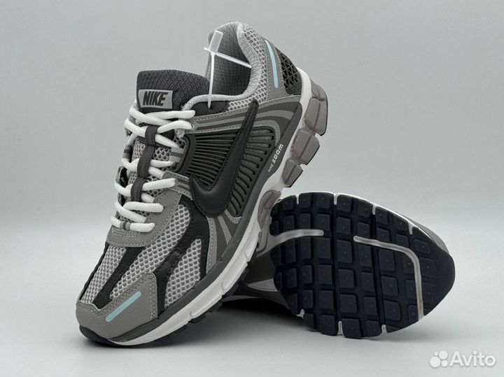 Кроссовки Nike Air Zoom Vomero 5