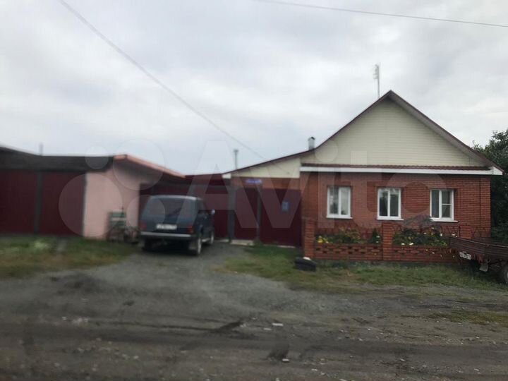 Дом 100 м² на участке 12 сот.