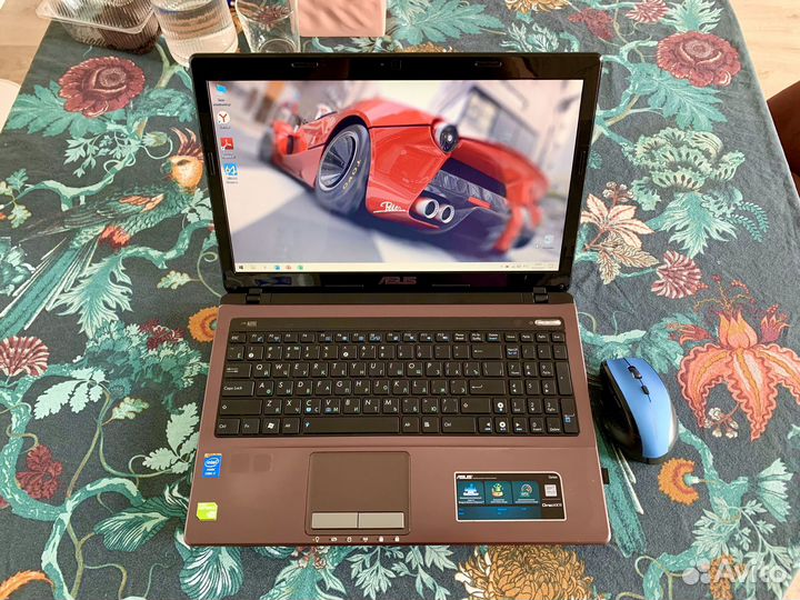 Asus Core i7 8x3.1GHz/8GB/Nvidia GT 520MX/ SSD+HDD