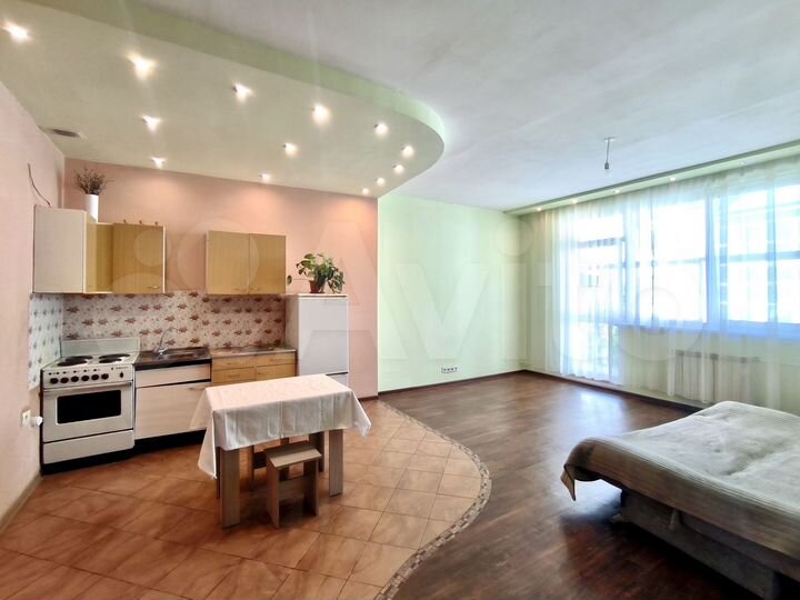 2-к. квартира, 81 м², 2/4 эт.