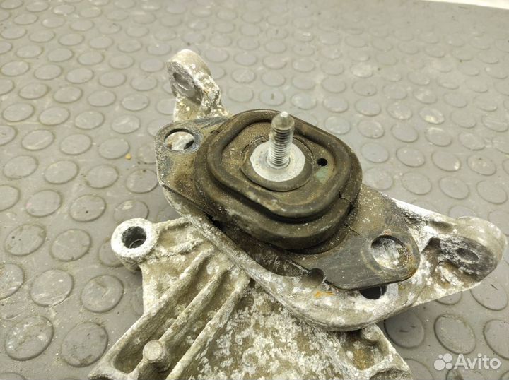 Опора АКПП левая Renault Megane BM F4R 770 2.0