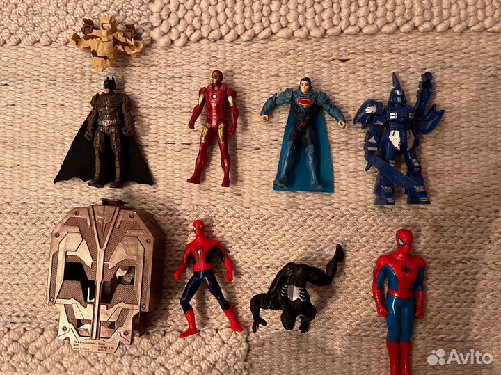 Фигурки супергероев