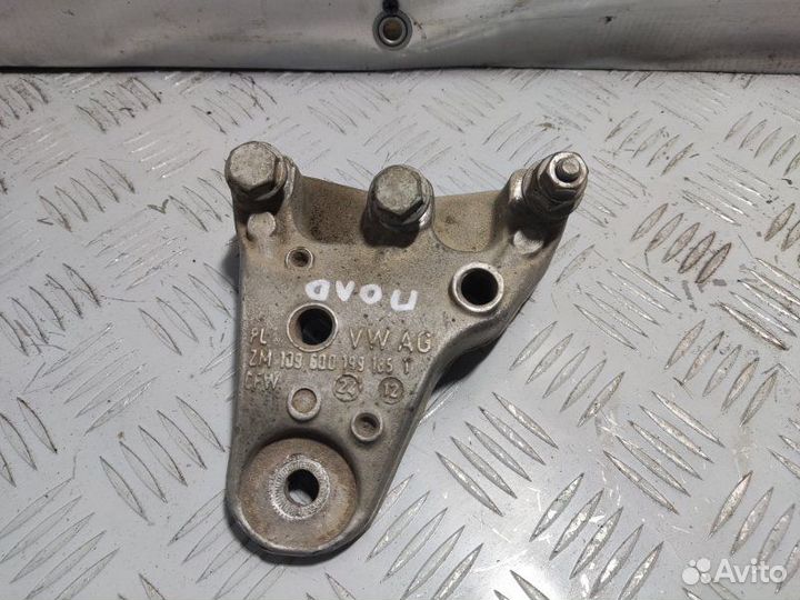 Кронштейн опоры двигателя Volkswagen Polo седан