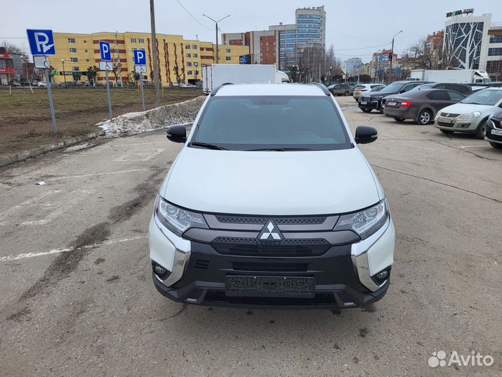 Mitsubishi Outlander 2.0 CVT, 2020, 32 100 км