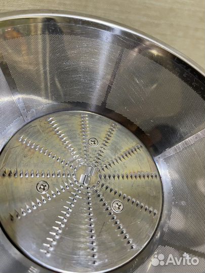 Соковыжималка Polaris PEA 1125AL Cristal