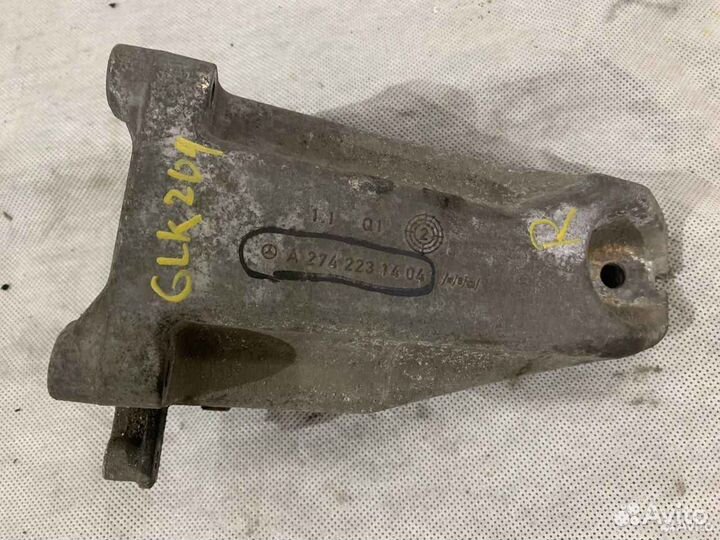 Опора двигателя правая Мерседес м274 4wd