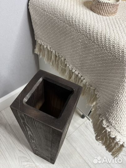 Ваза напольная высокая, деревянная