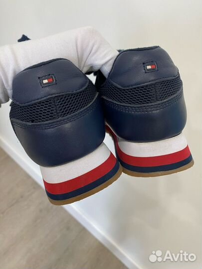 Кроссовки Tommy Hilfiger 37,5