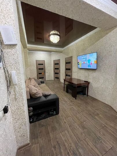 2-к. квартира, 80,2 м², 3/4 эт.