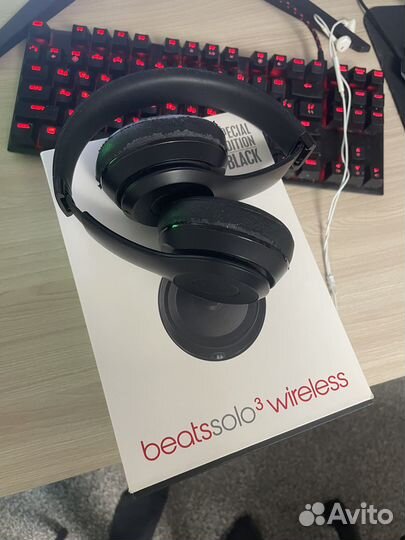 Беспроводные наушники beats solo 3