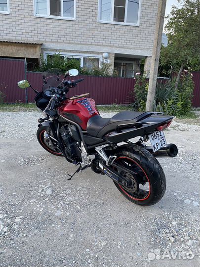 Yamaha FZS 1000