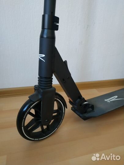 Самокат взрослый Rideoo 200