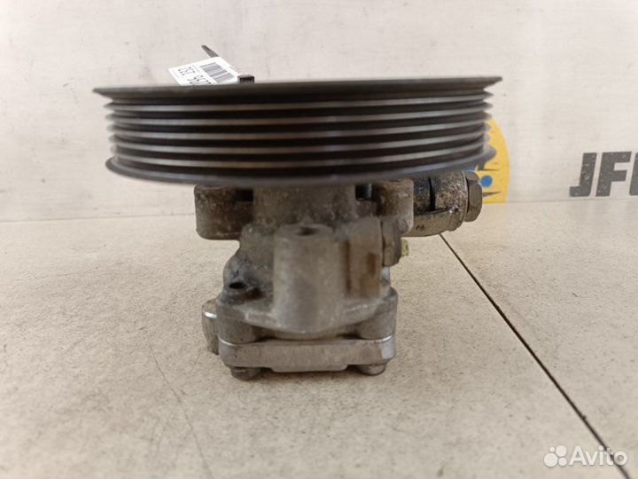 Насос гидроусилителя Mitsubishi L200 KB4T 2.5 TD