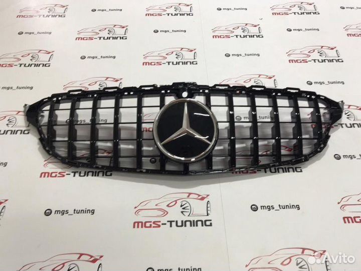 Решетка на Mercedes w205 GT-Black Дистроник (П/К)