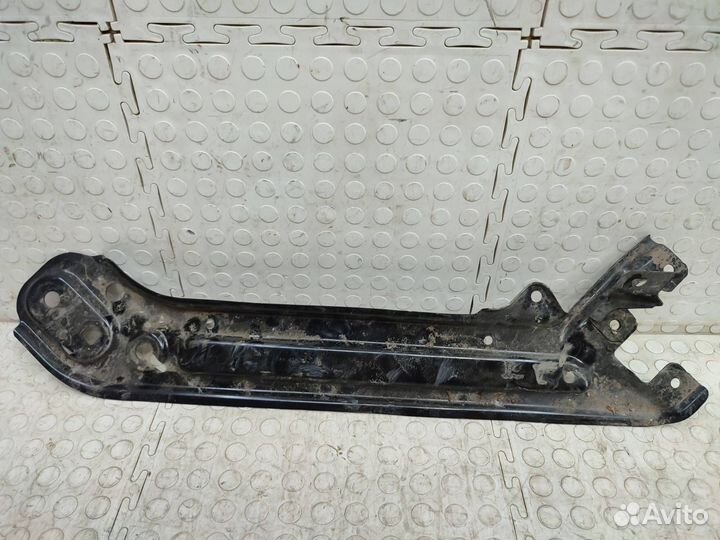 Кронштейн фары левый Skoda Octavia A8 2019