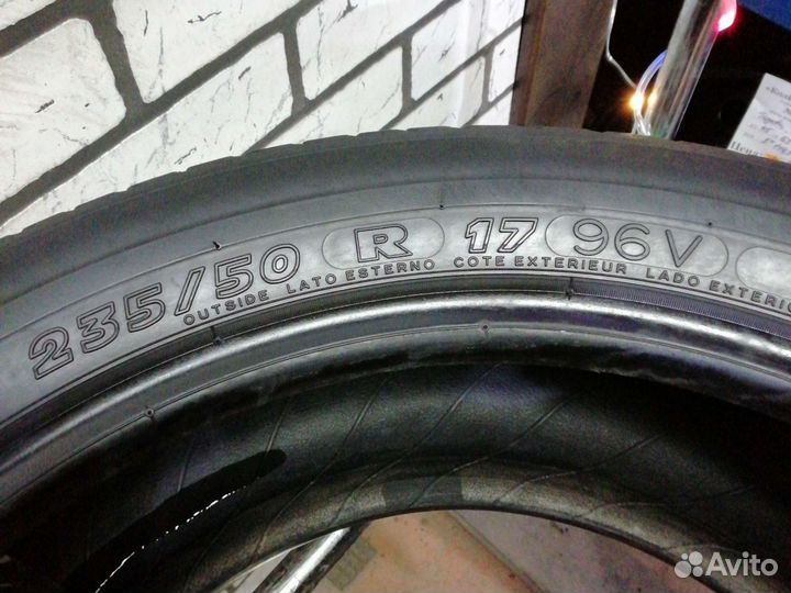 Michelin Pilot Primacy 235/50 R17 96V