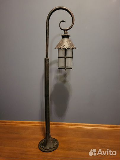 Фонарь уличный