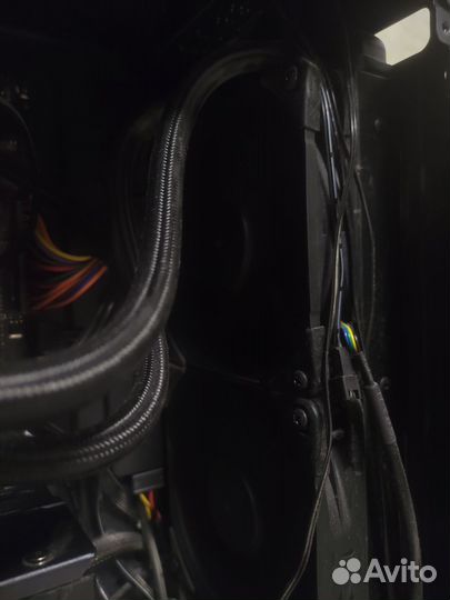 Водяное охлаждение asus ROG ryujin 240