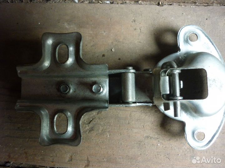 Мебельные петли лягушки