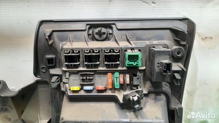 Накладка под руль Citroen C4 5D 1.6 110 (TU5JP4)