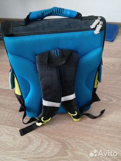 Рюкзак школьный