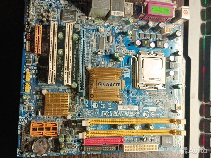 Материнская плата с процессором