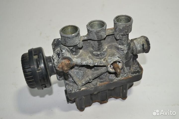 Главный кран уровня пола MAN TGA 18.440 (01.00)