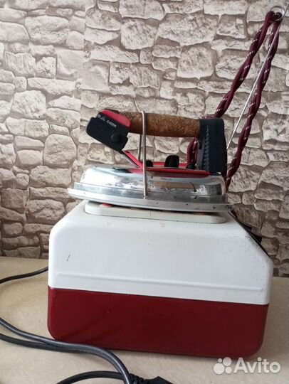 Утюг с парогенератором