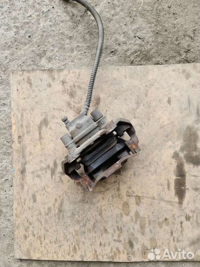 Тормозной супорт задний правый Mercedes W221